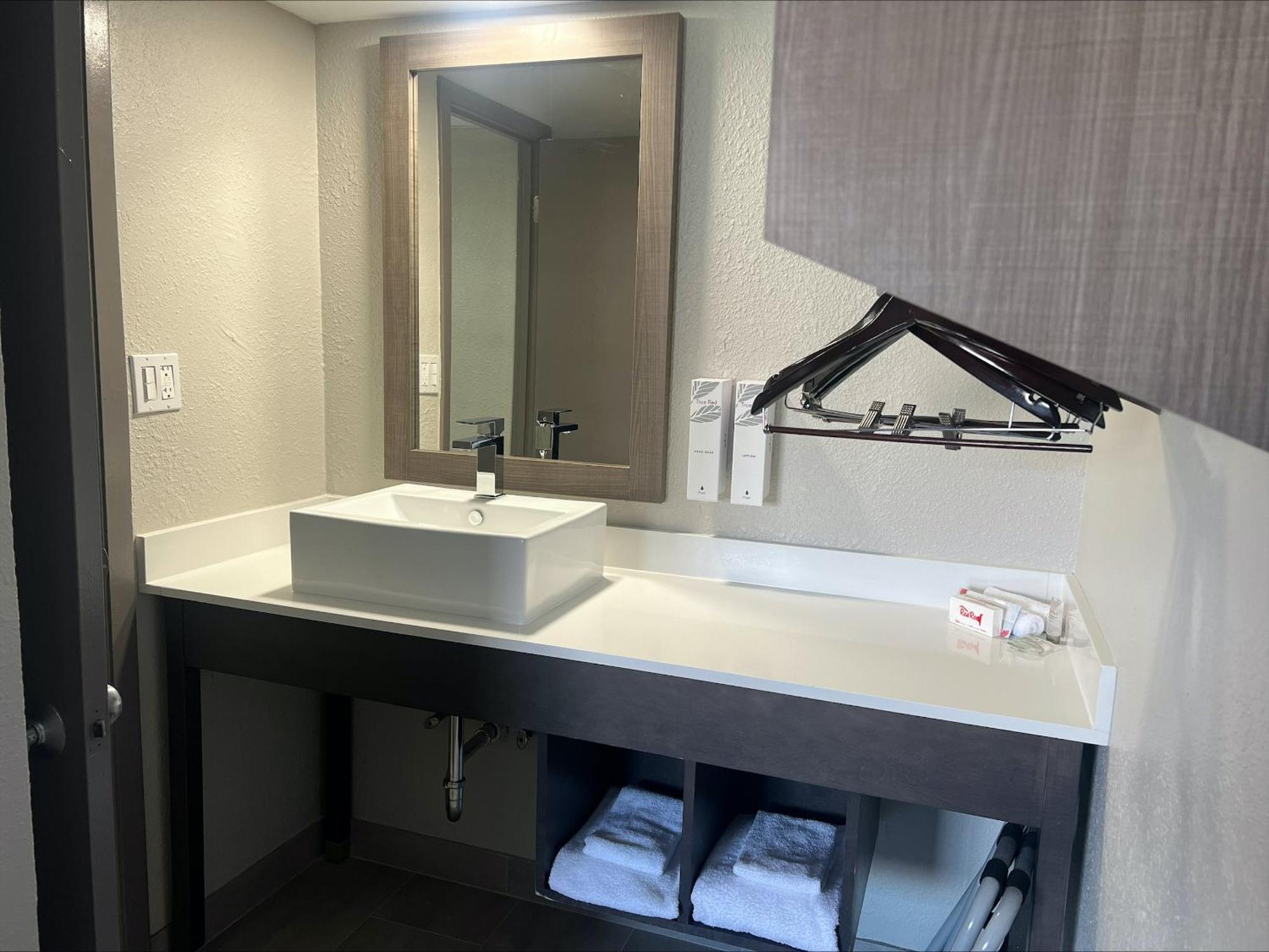 Red Roof Inn Bourbonnais מראה חיצוני תמונה