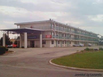 Red Roof Inn Bourbonnais מראה חיצוני תמונה
